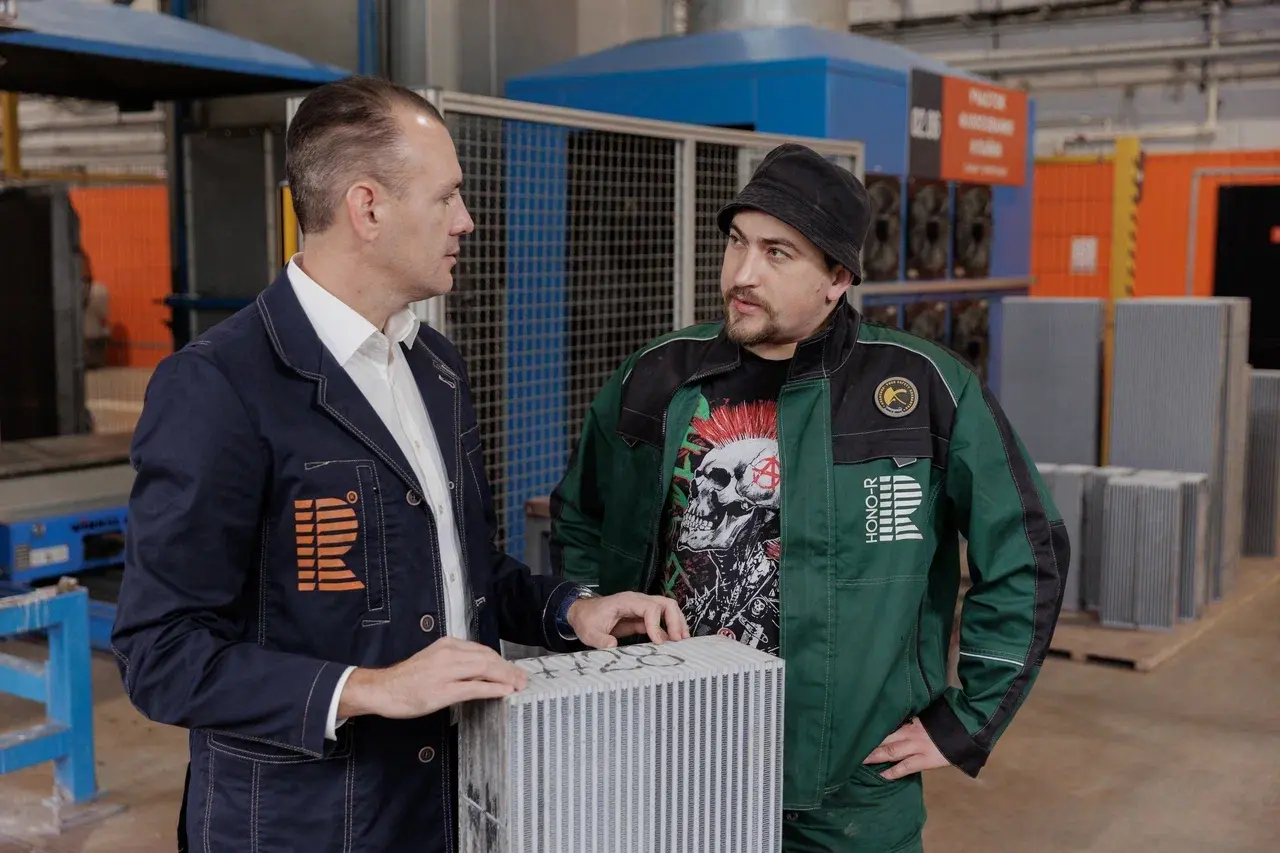 Сергей Журавлев в цехе Промрадиатор-НК